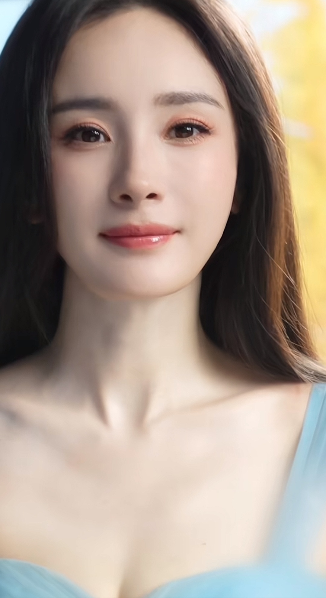 杨幂冰雪女王杨幂女王级别的 妈幂身材好辣~我好热~[流鼻血][流鼻血][流鼻血]