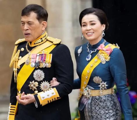 就泰国政坛这副嘴脸！我们必须从经济上要给予其强大压力制裁！警告国人坚决不去泰国！