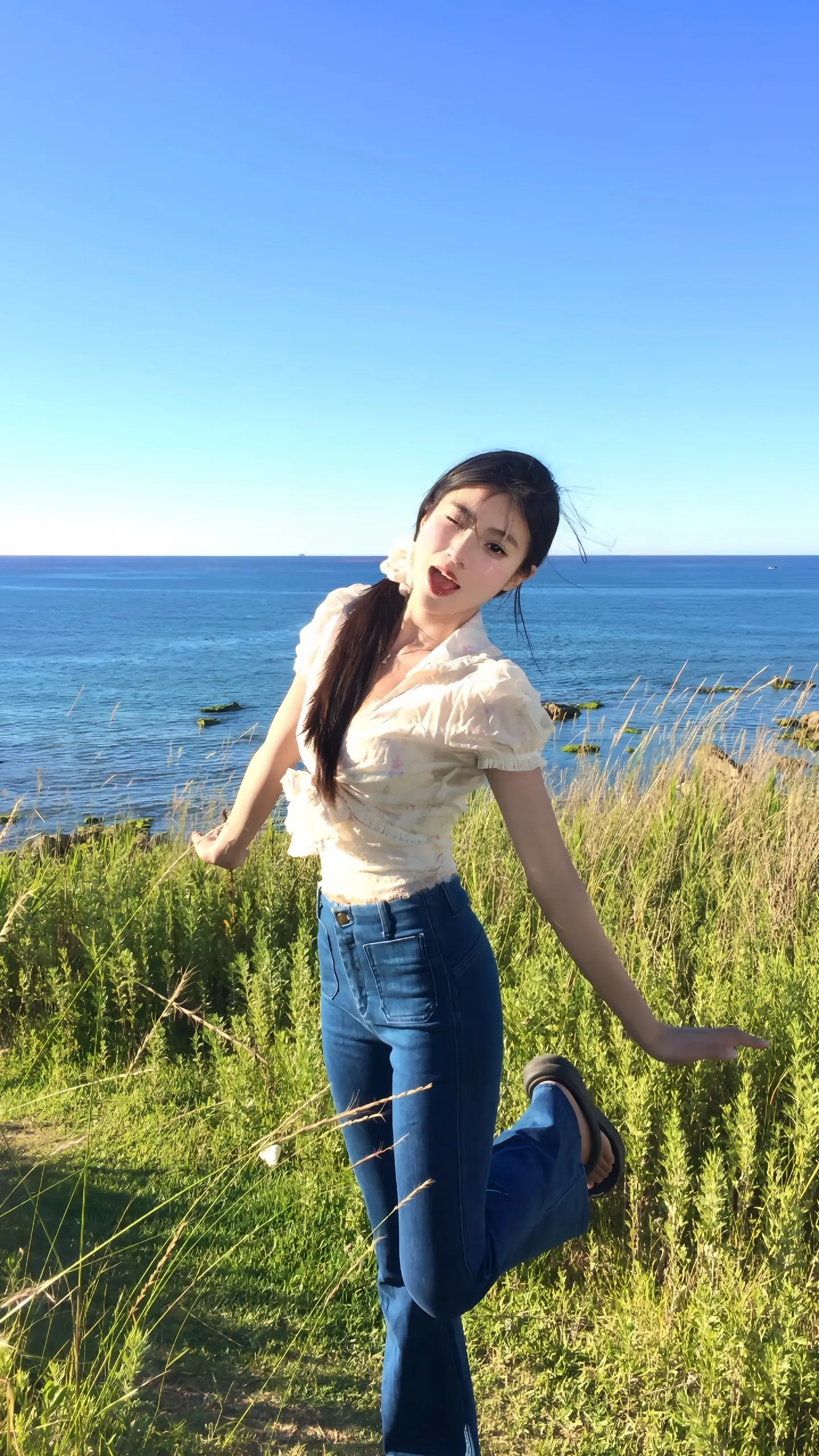 你说爱像云 要自在漂浮才美丽