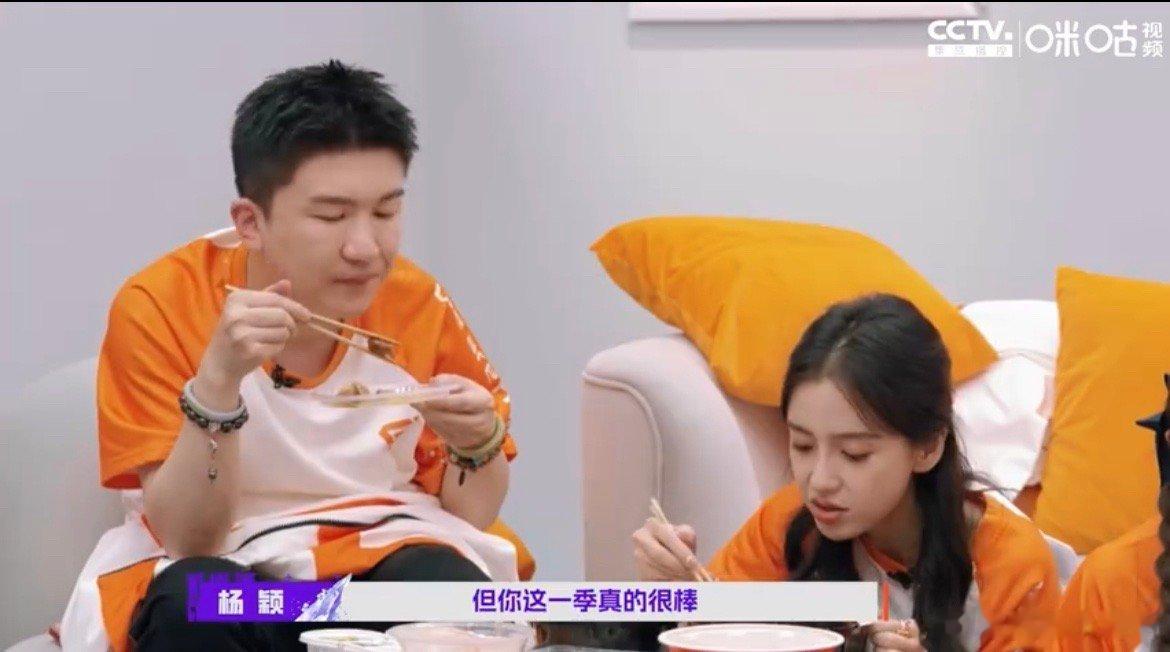 #Angelababy说张大大进步非常大# 咱就是说张大大的努力还是被看到了呀，