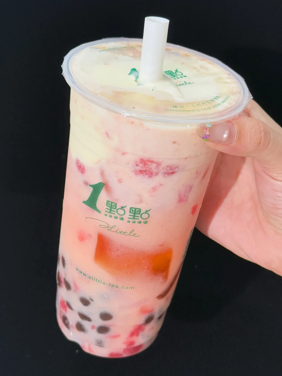 我很少用震撼来形容一杯奶茶！！