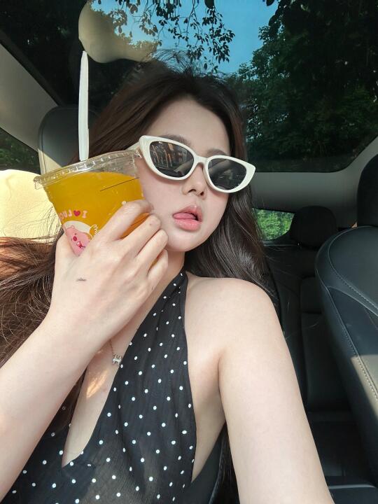 你问我买特斯拉干嘛 我说买来拍照啊