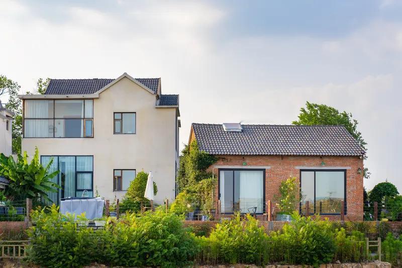 要是明天中了五百万，我可不会头脑一热瞎搞。
首先，我会像别人说的，拿出一部分钱给