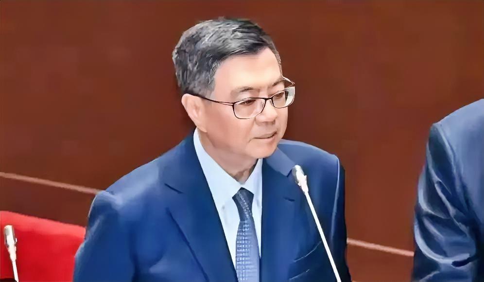 就在刚刚，台民进党当局正式宣布，
3月2日，针对美以联手空袭伊朗，中东战火升温，