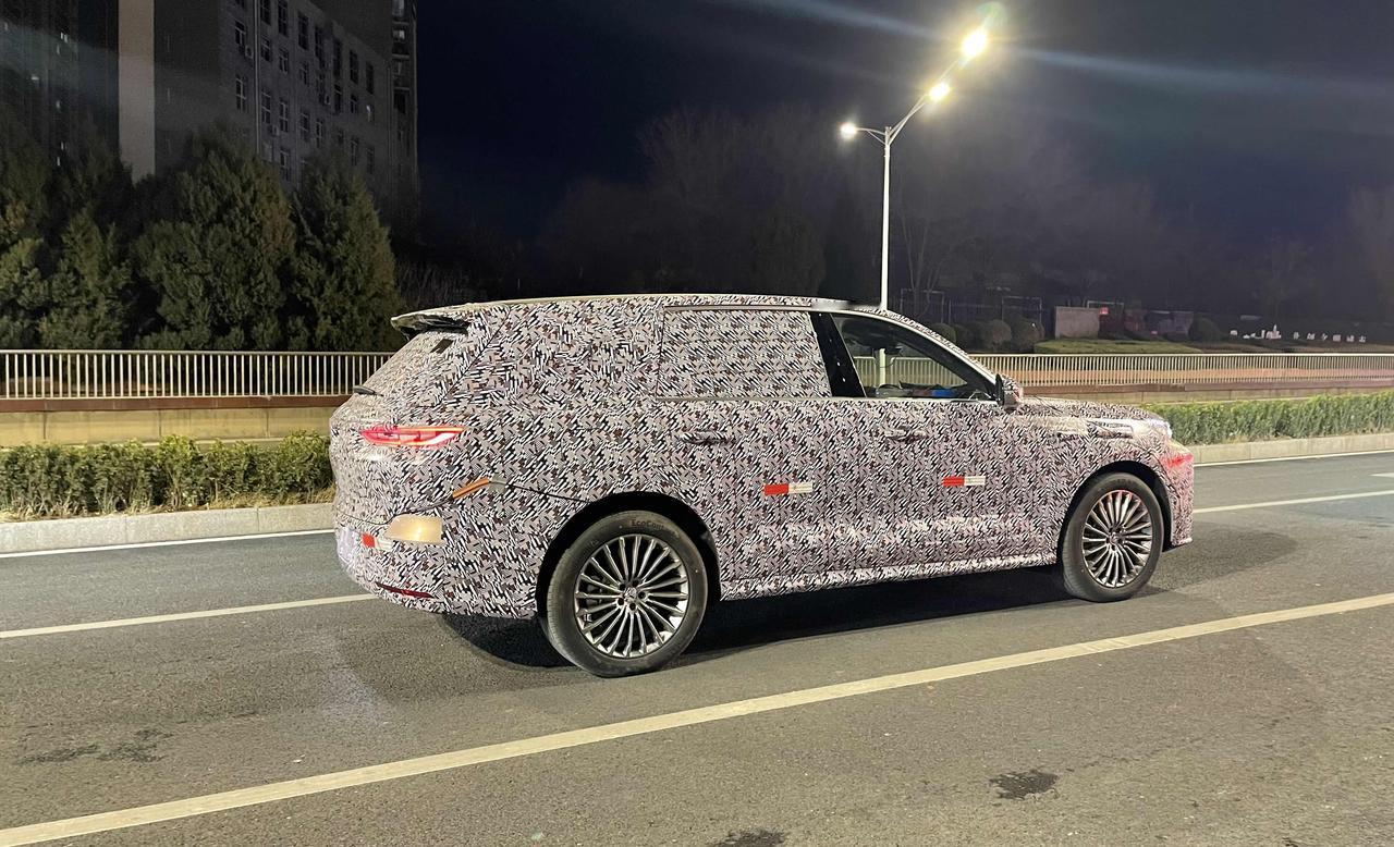 猜个车吧  中国品牌 大六座旗舰