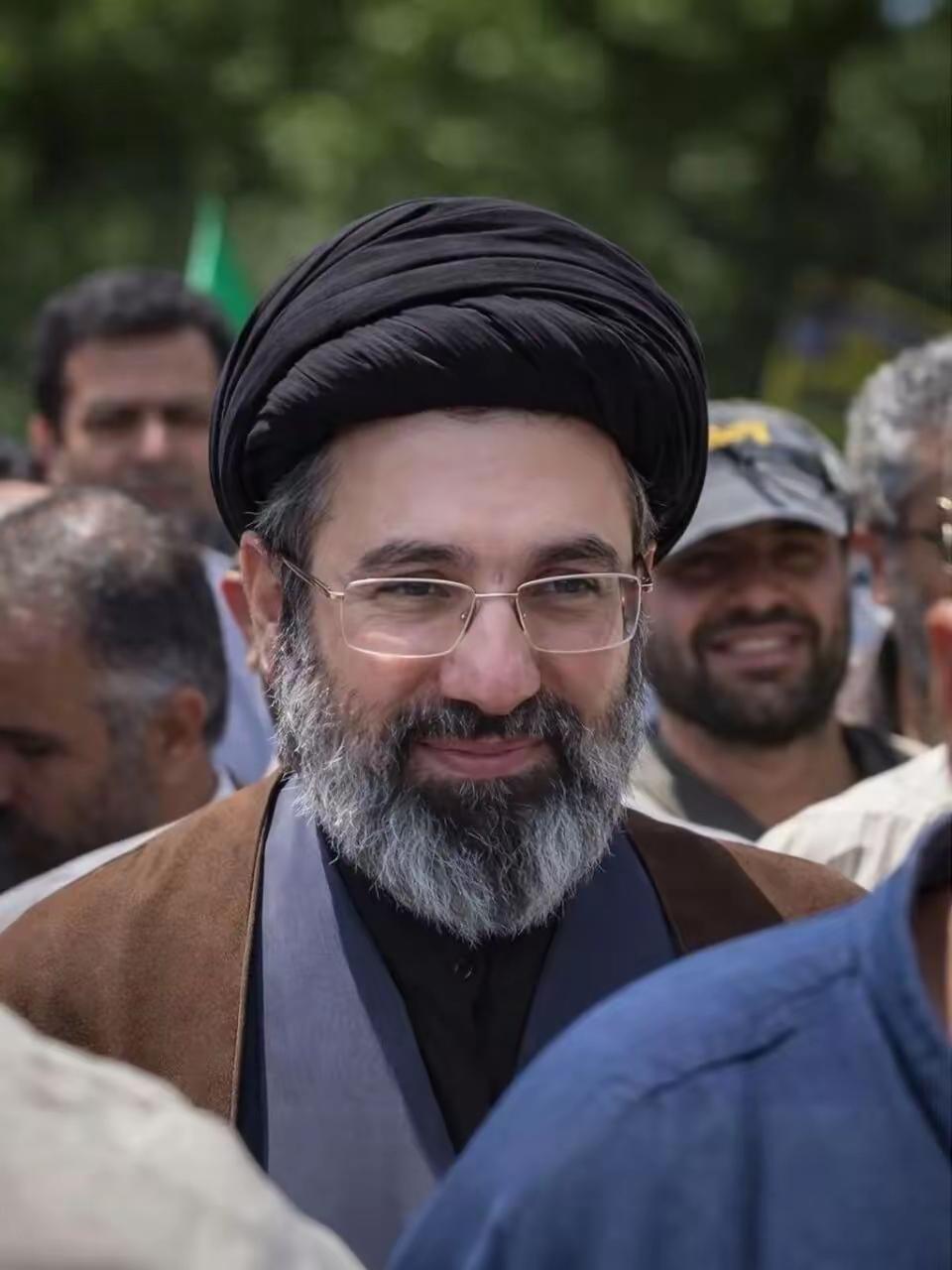 美国国防部长骗三岁小孩的伎俩用在了面对全球媒体上，令人惊讶。

当地时间3月13