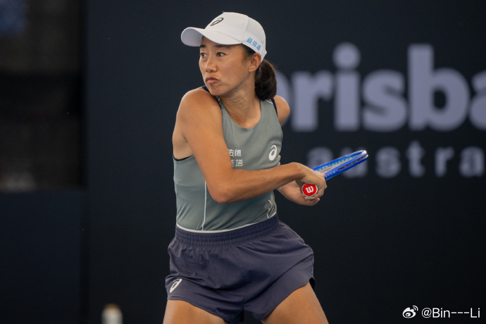 帅姐遗憾止步澳网首轮澳网2026 女单首轮，本土外卡球员普雷斯顿以6-3/2-6