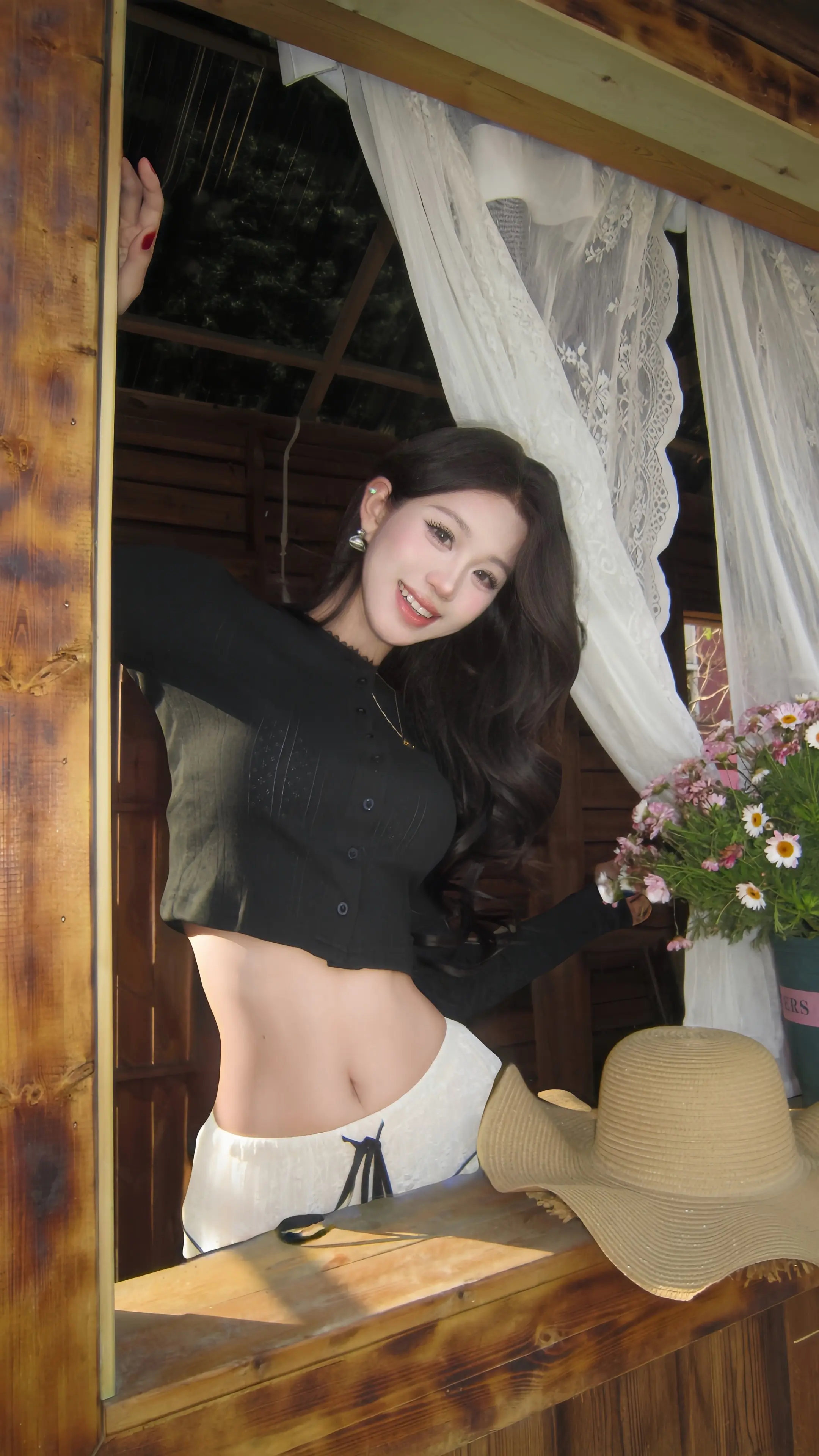 人随春好 春与人宜。