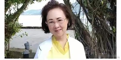 为什么说琼瑶害了很多中国女人？
这个话题一提出来，立刻引爆了无数人的情绪。有人说