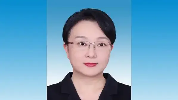 年内两度履新：梧州市人大常委会主任谭秀洪转任梧州市代市长