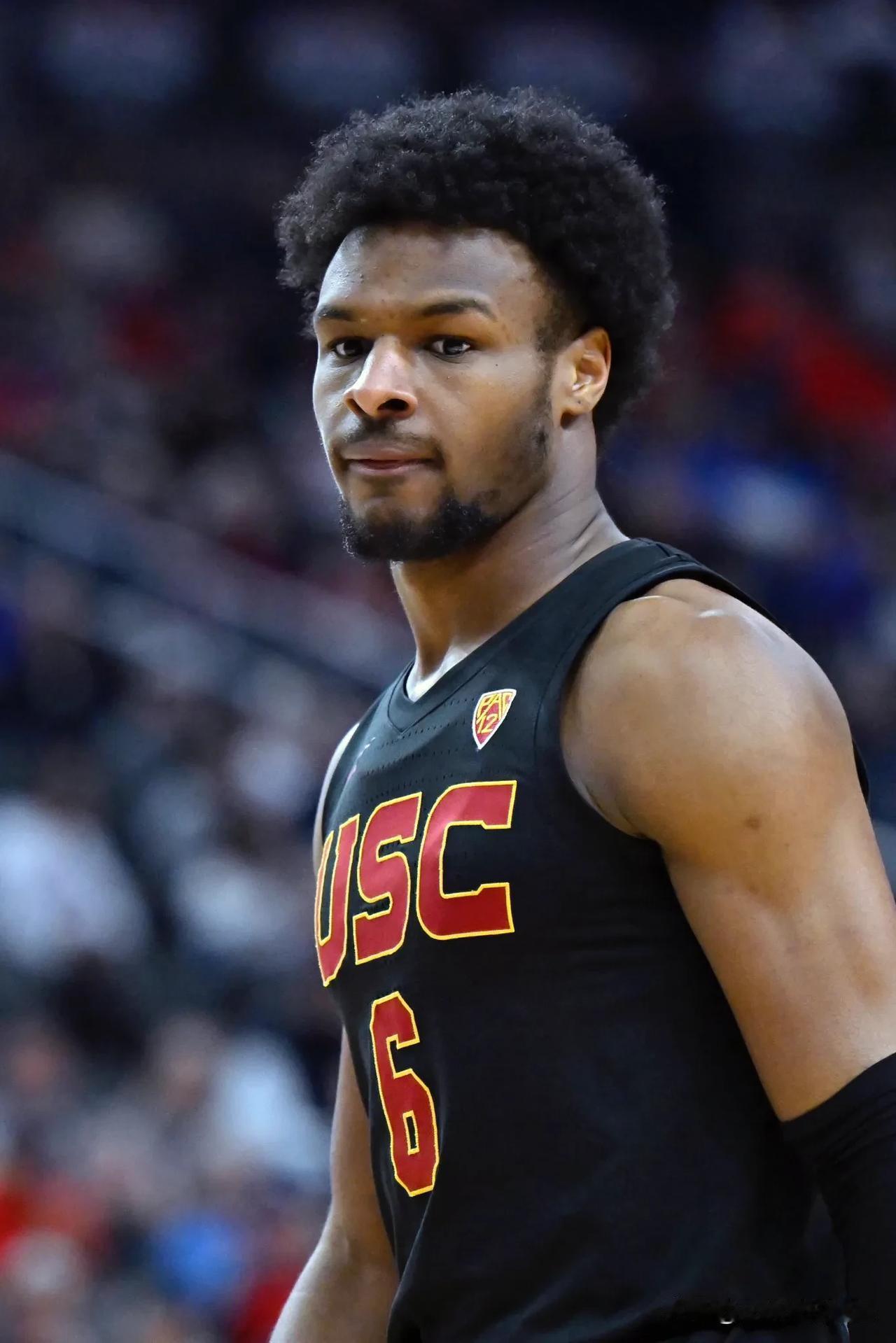 经历了 9 个月前的心脏骤停和先天性心脏缺陷修复手术后，NBA 体能评估小组已批