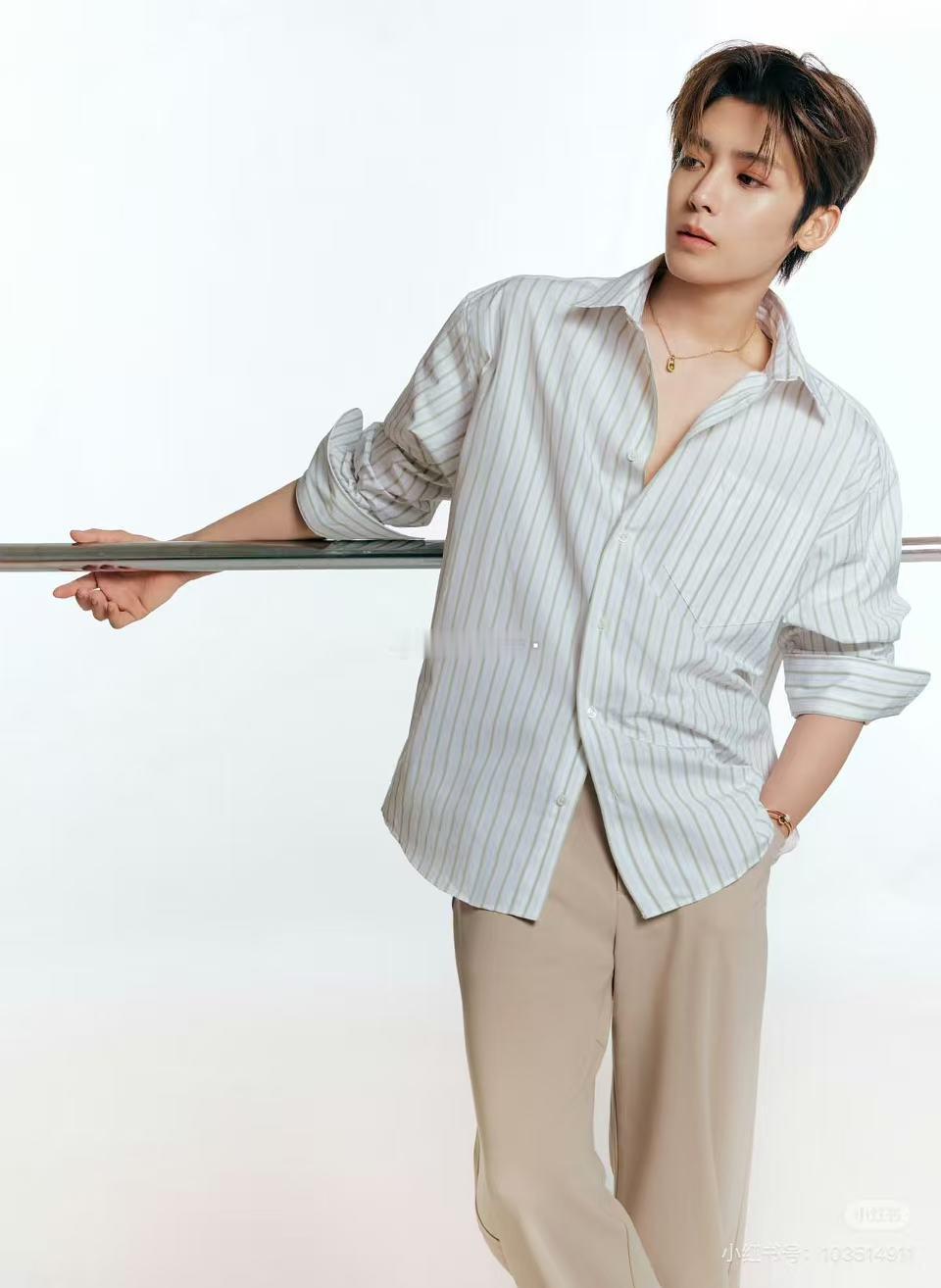 侯明昊聊足球能聊一晚上侯明昊对足球的热爱真的超出想象 