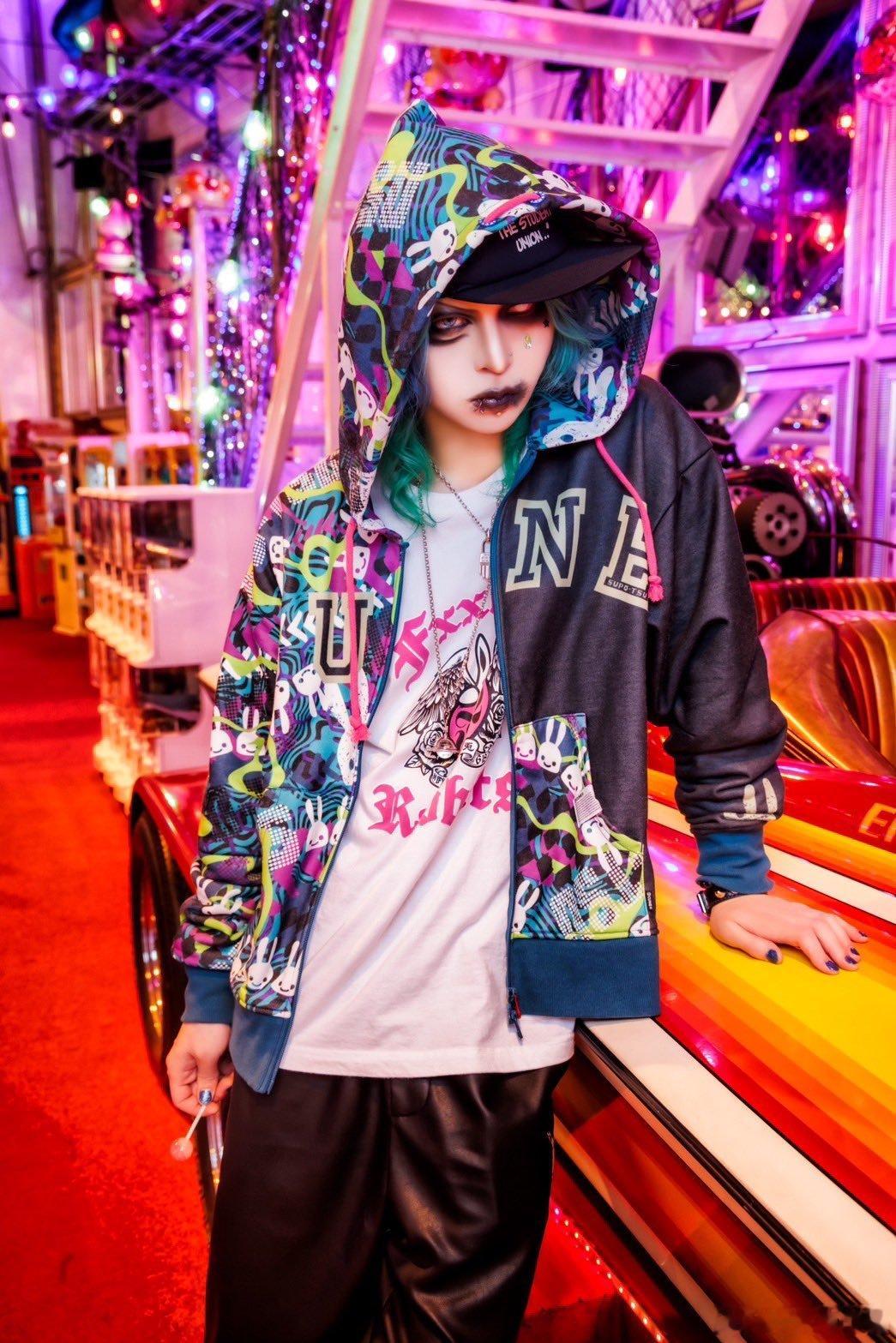 ⭐️NEW LOOK⭐️ 曇りのち、New Visual公开！单曲连续配信决定！