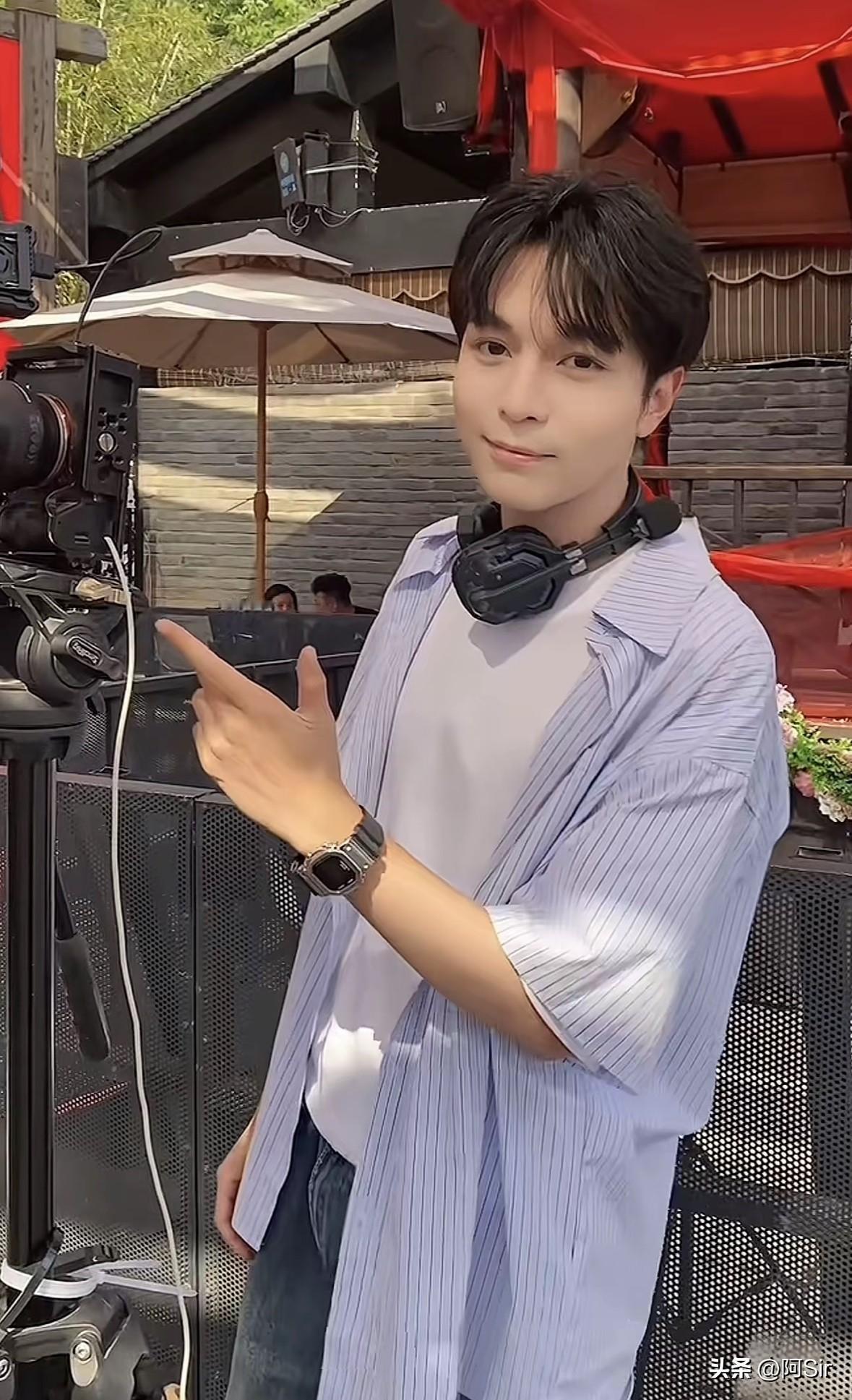 很多女人为了她来开封，万岁山王婆的二号摄影师，陈硕，23岁，理工大学毕业，理工大