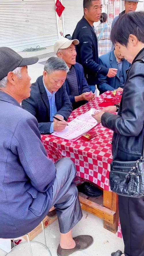 说实话今年这个人情再赶下去，我过年恐怕要和西北风了。从国庆到现在，好像大部分时间