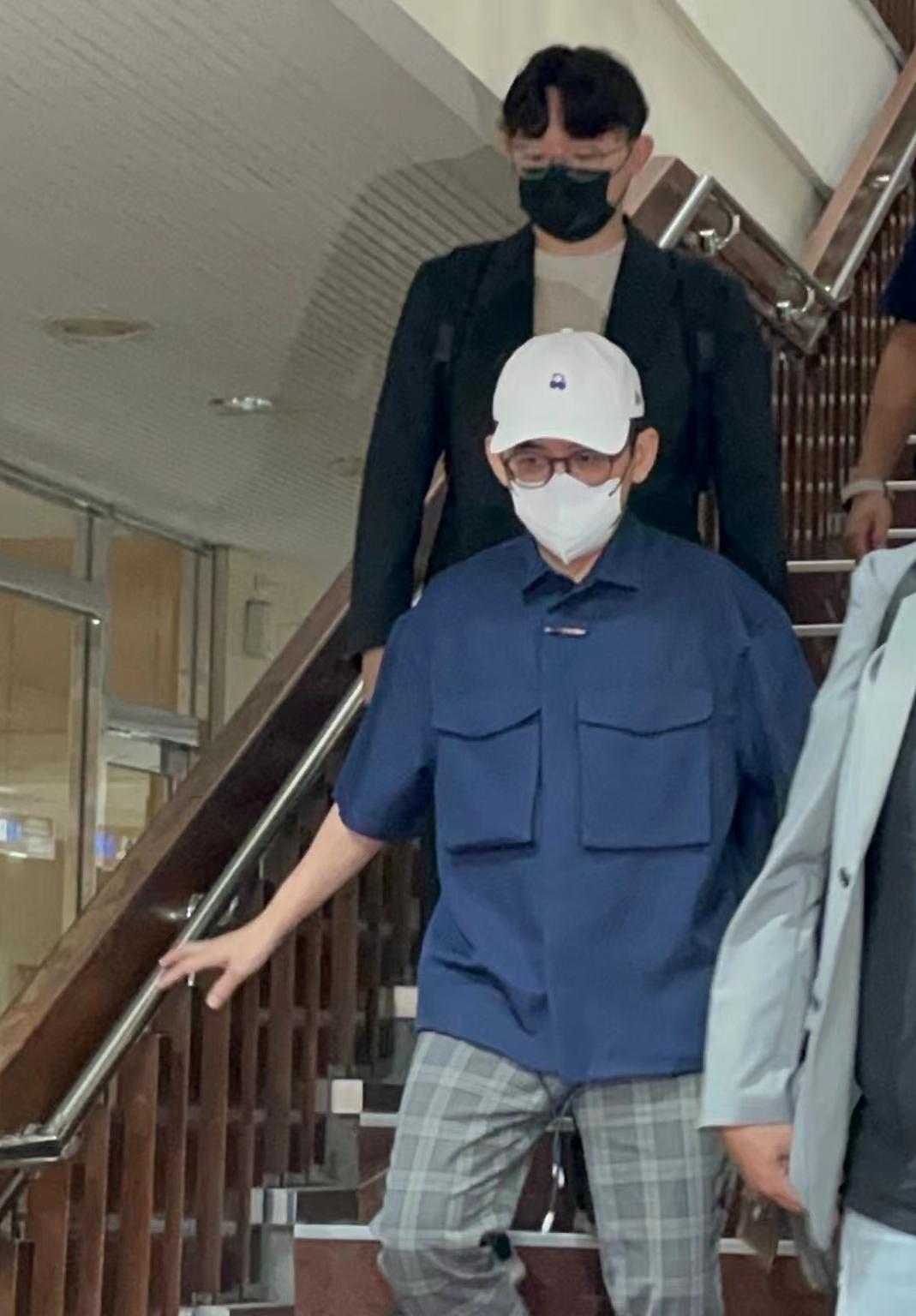 【 获刑1年6个月、缓刑4年】据新闻晨报报道，11月25日，涉嫌购买未成年少女不