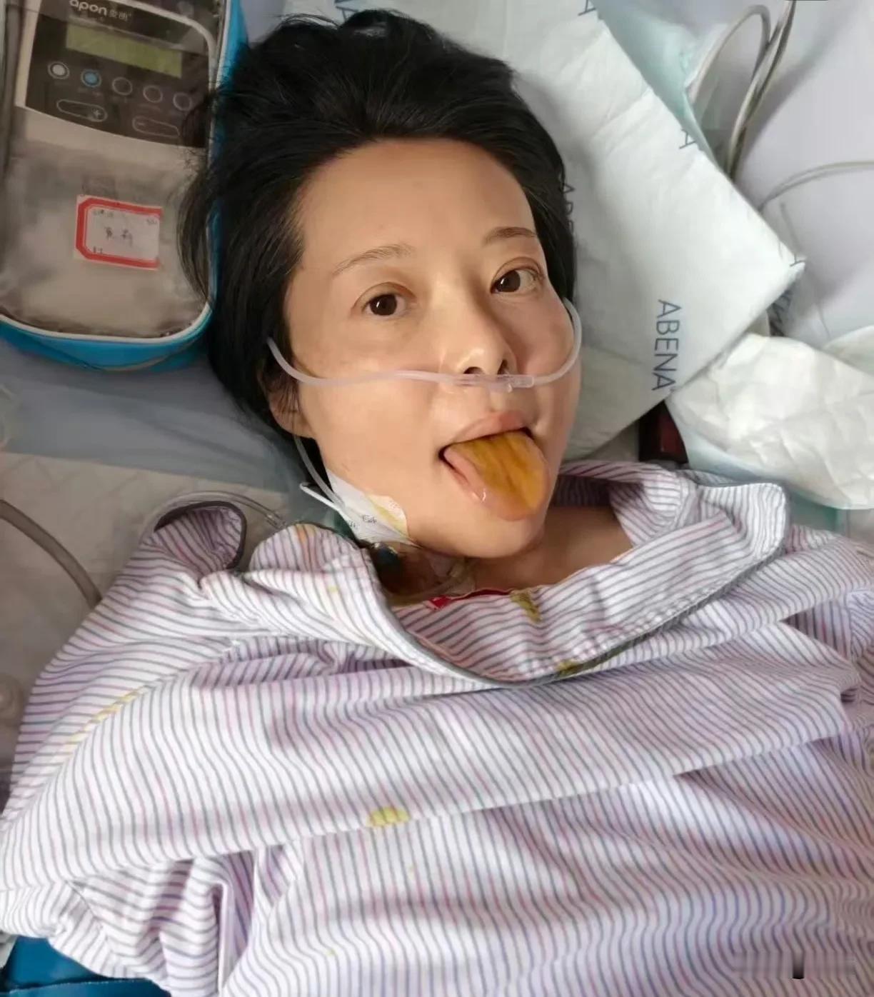 为什么感觉袁立一手好牌，被打得稀巴烂呢？祝她早日康复。