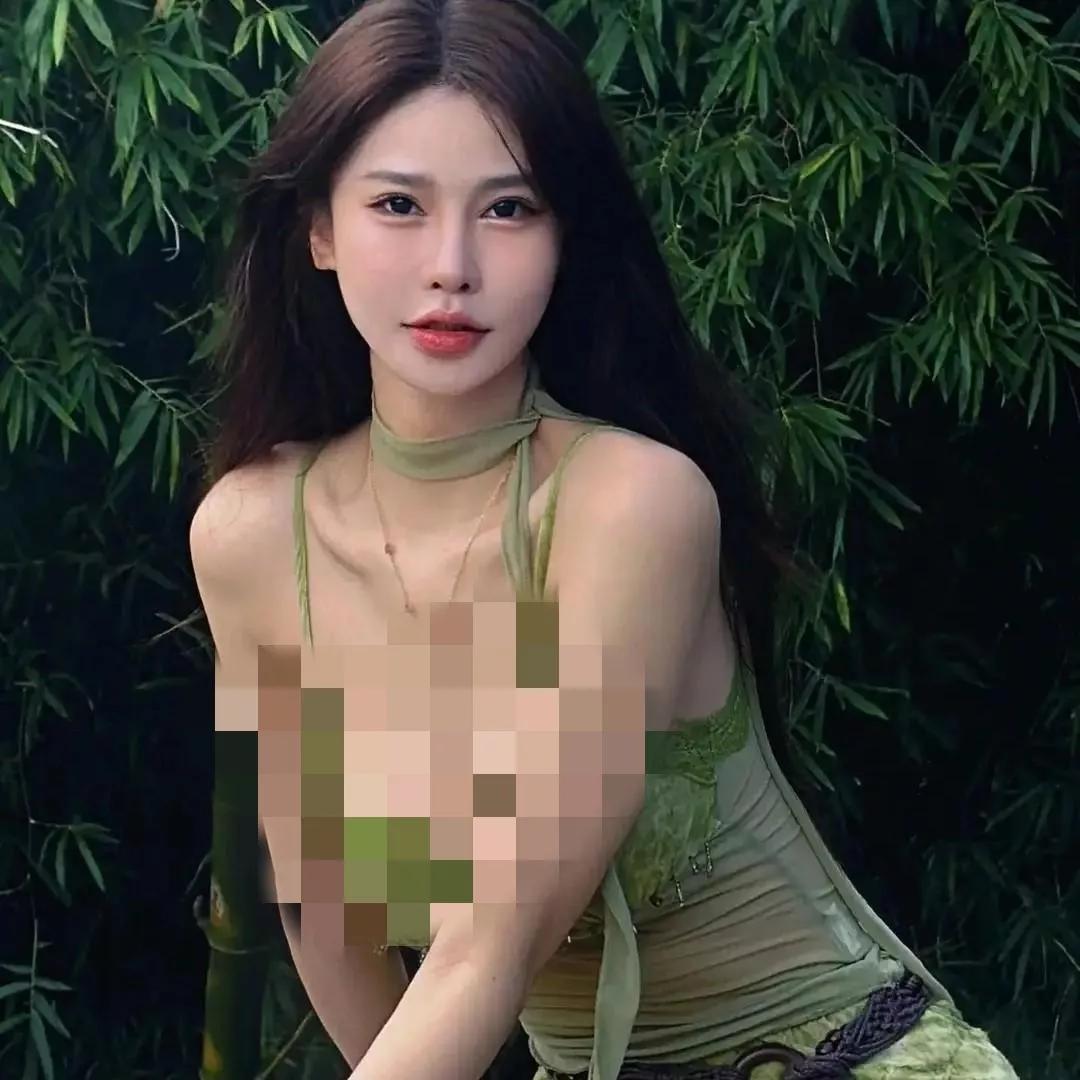 在竹林间，邂逅优雅与自然之美竹间清幽 竹林美景 竹林风景照 竹间美景 竹林下很美