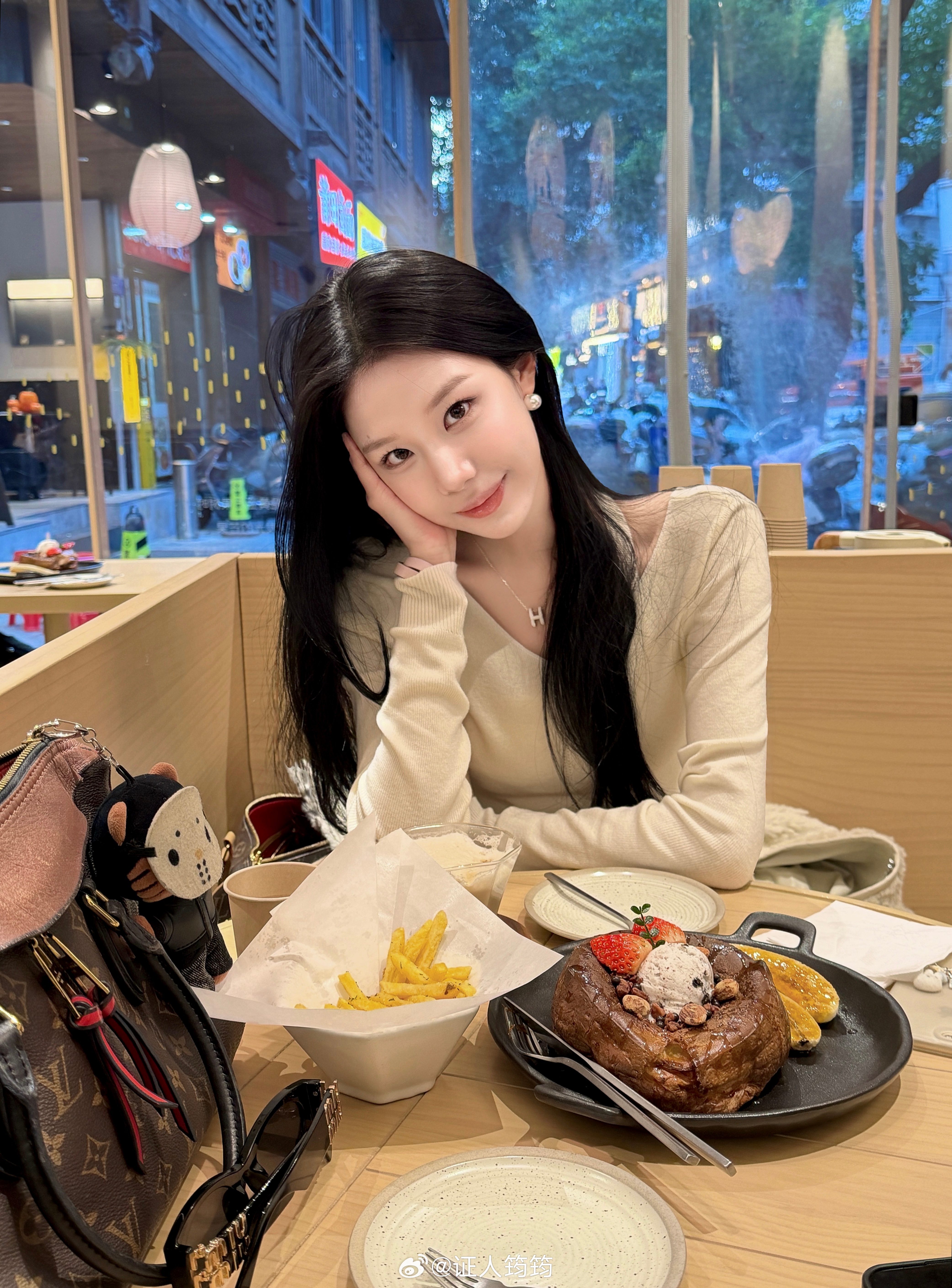 好久没出门了、 