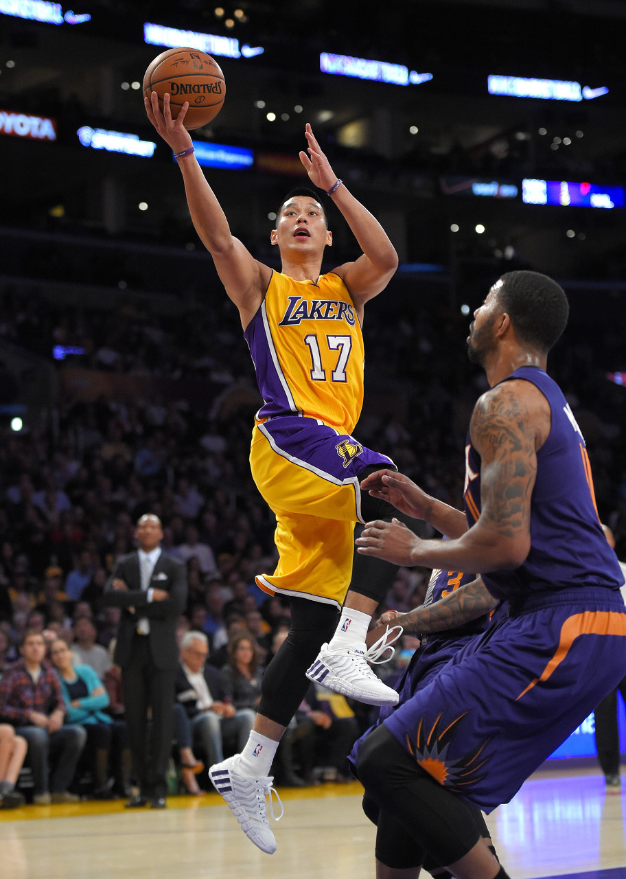 尼克-杨：林书豪不知怎么惹了科比 科比整个赛季都没和他说一句话有时候能力和人品确