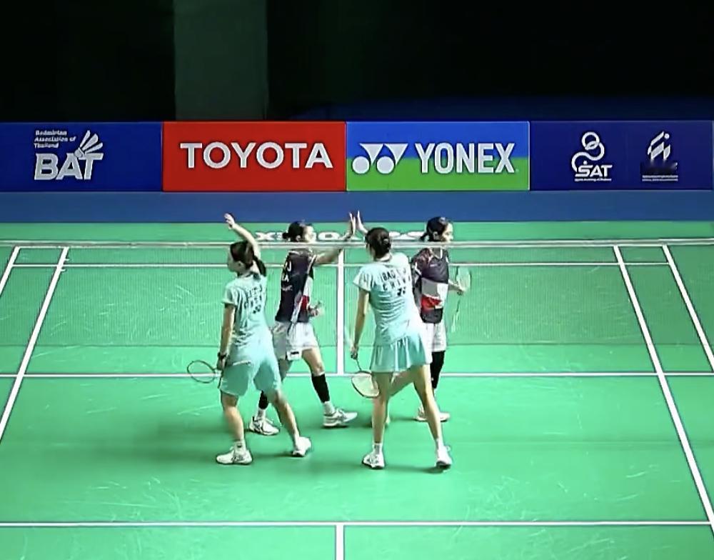 鲍骊婧/李怡婧🇨🇳 21-10、21-16 🇰🇷金裕贞/李幽琳下轮对手：