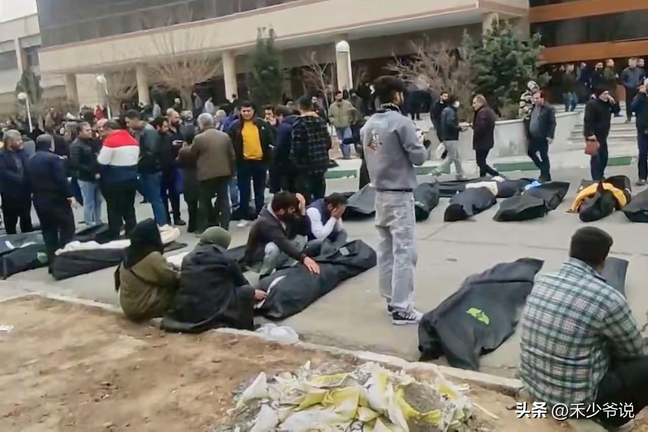 伊朗疯狂抓捕“内奸”是受了马杜罗被抓的“刺激”之后对美国势力的“大清洗”
马杜罗