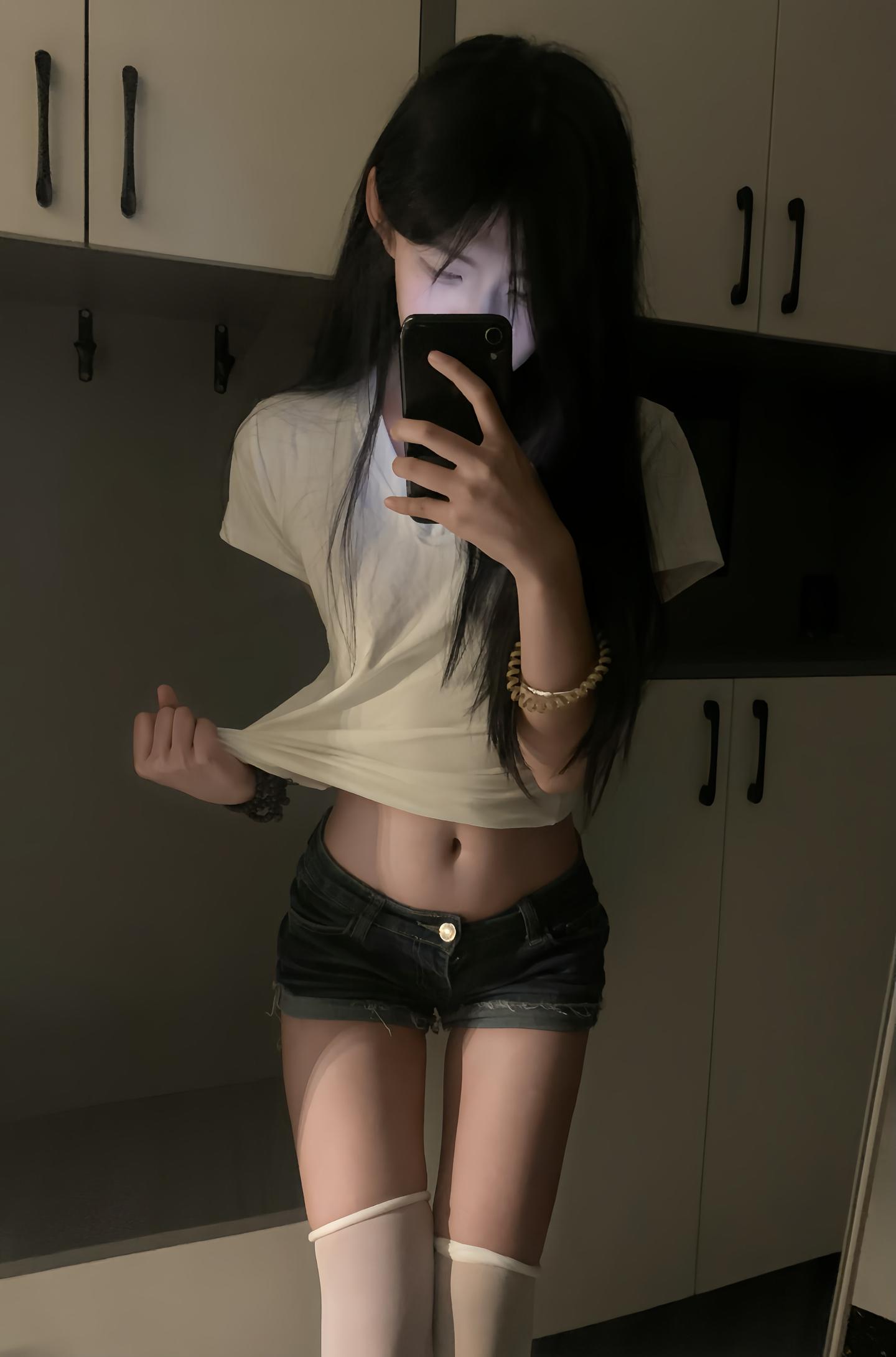 我猜你应该是个麻豆