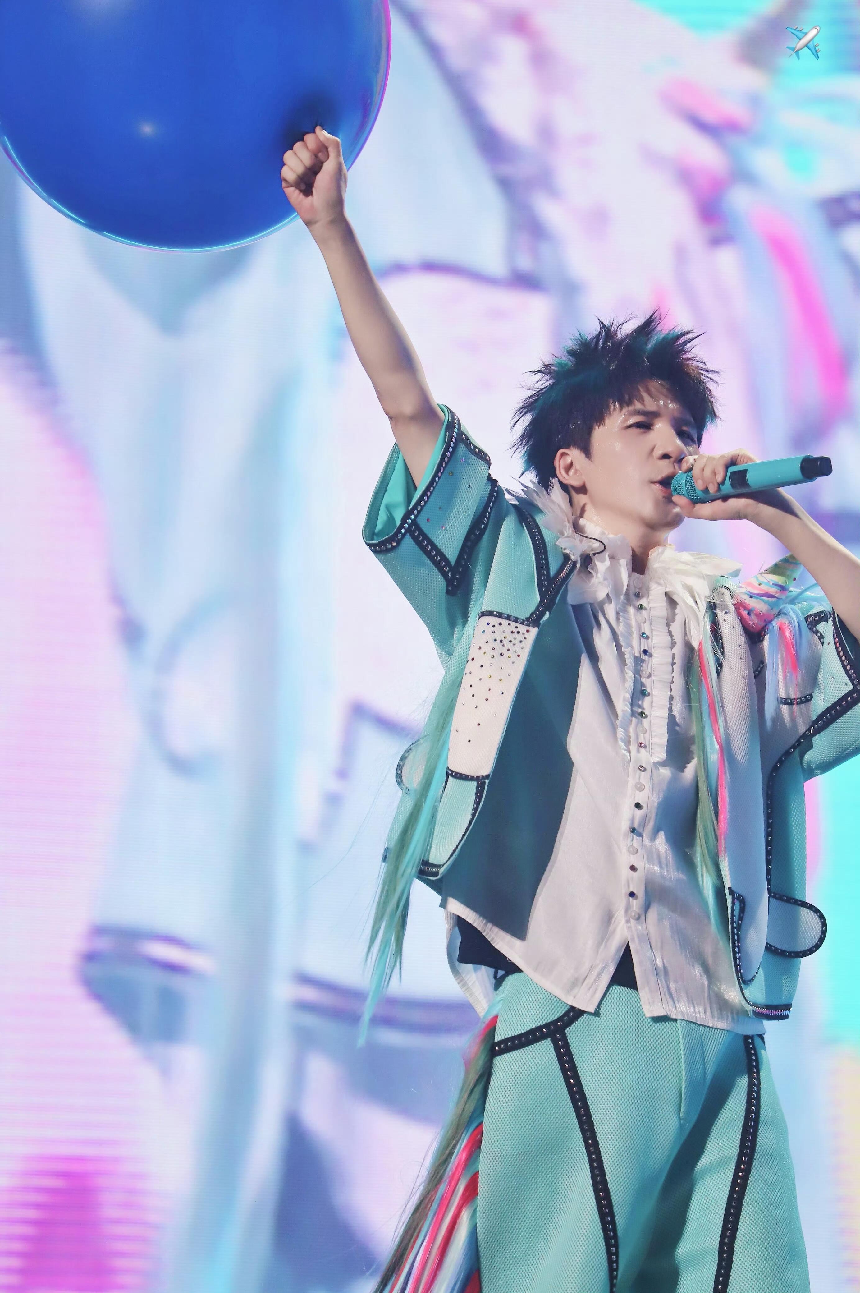 大张伟付航净说些粉丝爱听的话 每天的快乐都是大张伟和付航给的！别人都在教你成熟懂