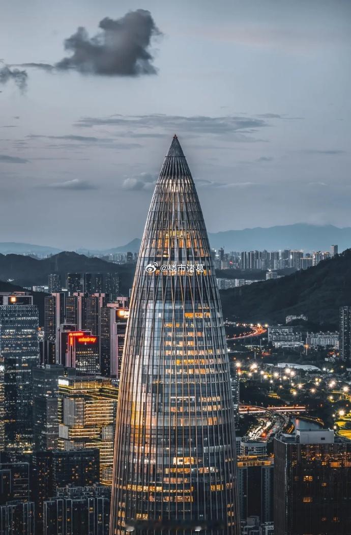 财富的本质不是金钱的数量，而是选择权。选择权来自于你的价值，来自于你被需要的程度