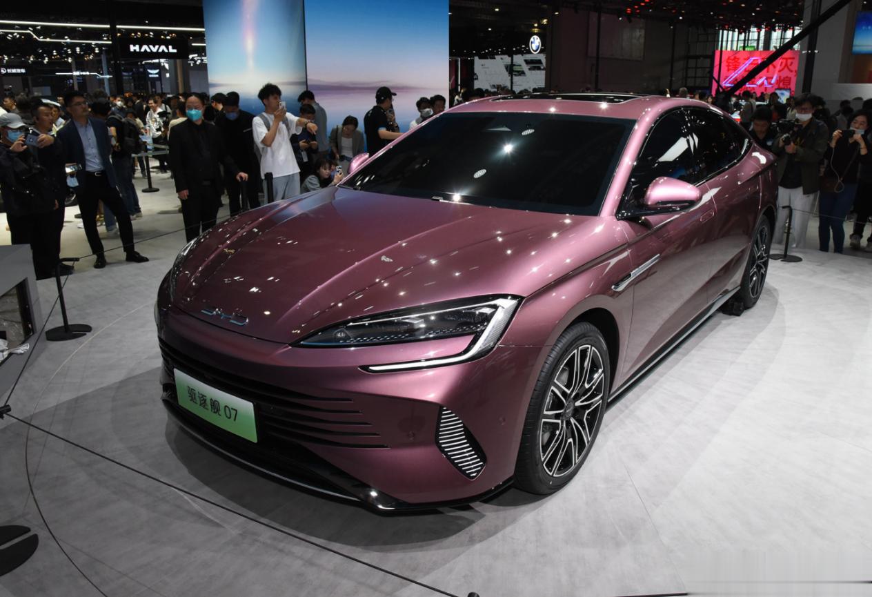 【盘点下半年将上市的6款重磅国产新能源新车，你最期待哪一款？】1、比亚迪驱逐舰 