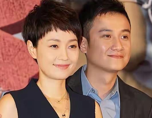 马伊琍做梦没想到！出轨前夫6年后彻底变样，一个逆风翻盘，一个畏畏缩缩！
娱乐圈最