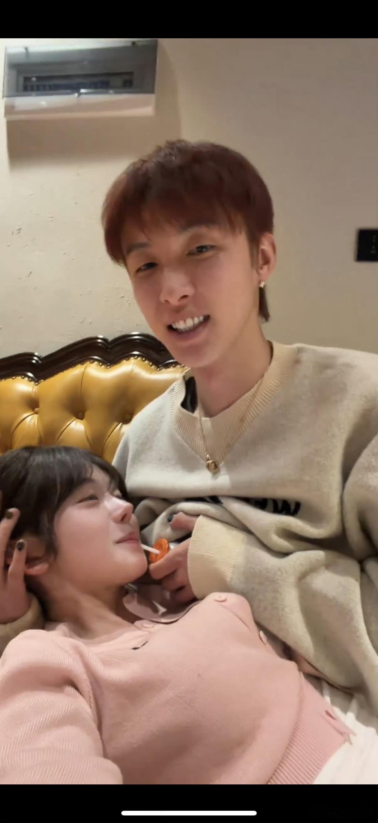 曝艾瑞吧弟出轨长这样也能当网红…… 