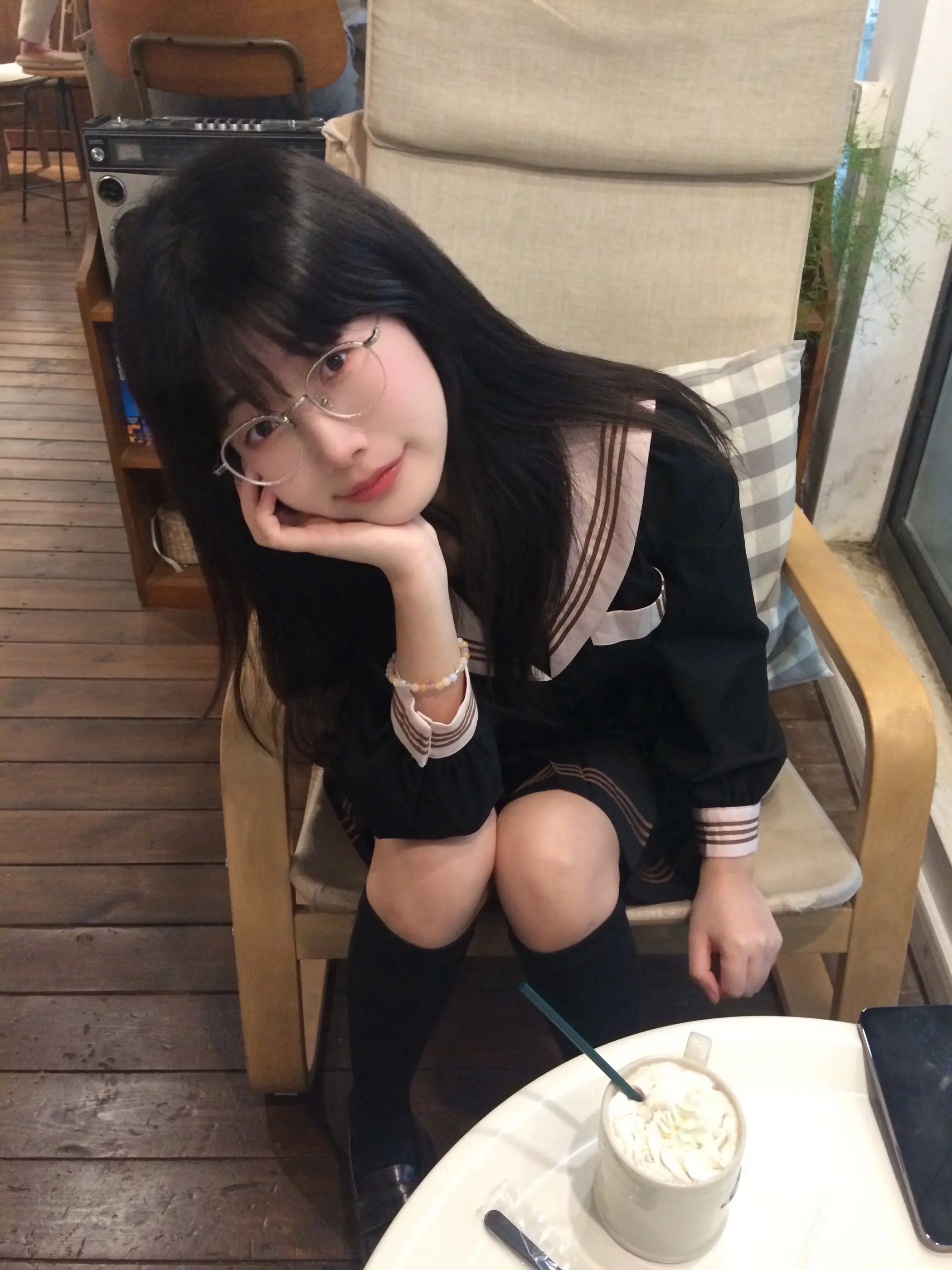 如果你有点悲伤 那我愿意陪你晒太阳