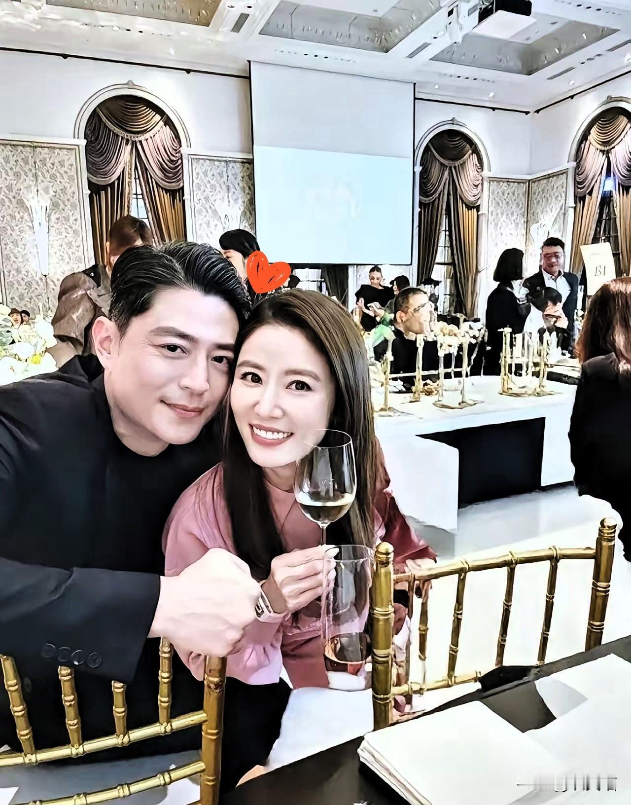 男人最大的“事业buff”，
从来不是颜值和财富，而是把老婆宠成宝！

   4