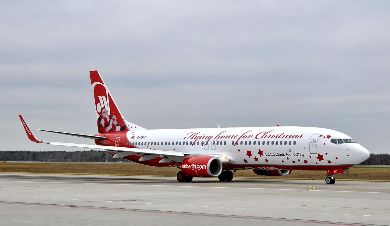 德国航司airberlin曾为圣诞节推出多个主题涂装，机身上绘有“回家过圣诞”字