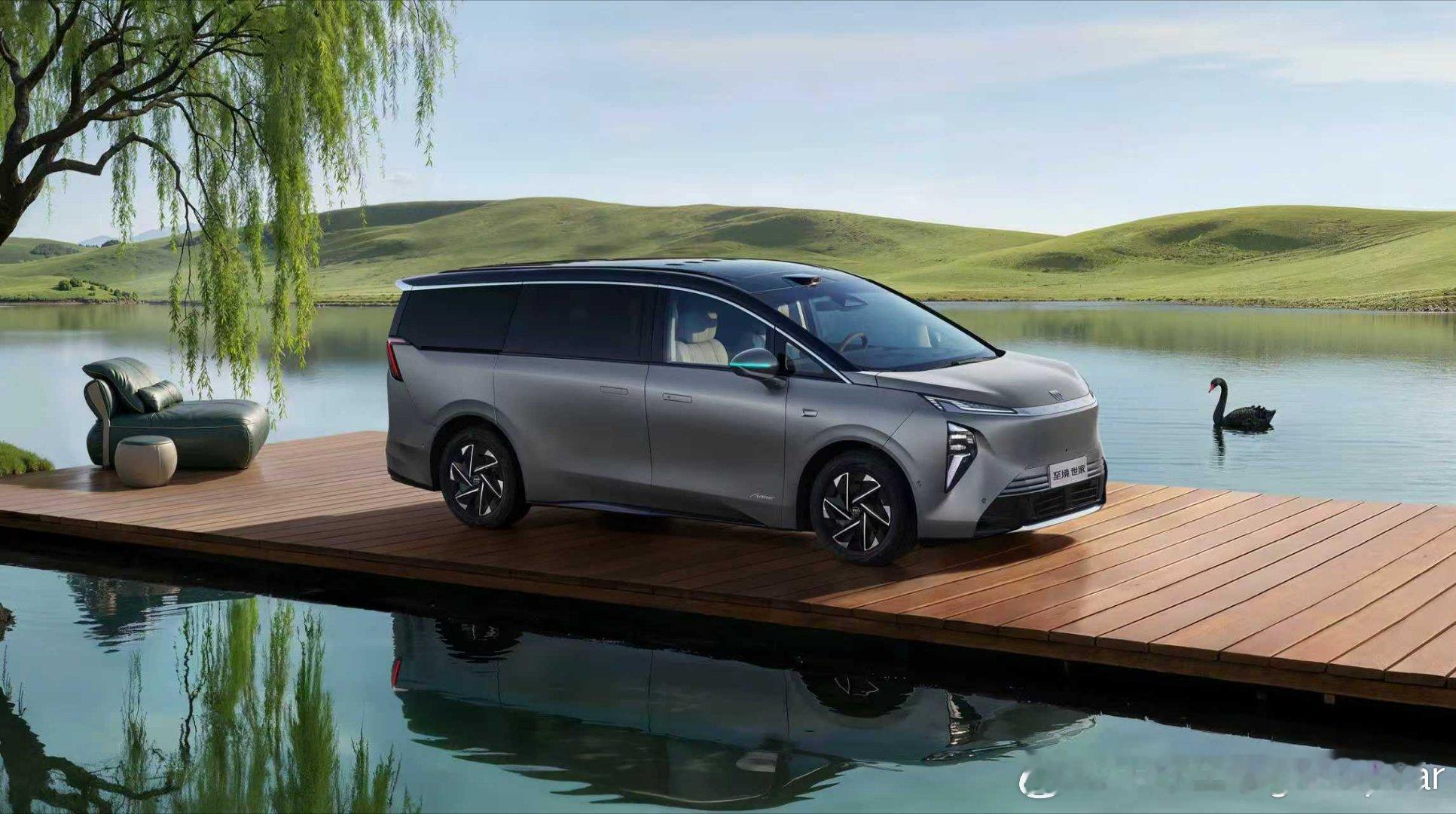 别克动作也是够快了，马上至境世家纯电版就要来了。这次还整出个专属“哑光灰”双拼色