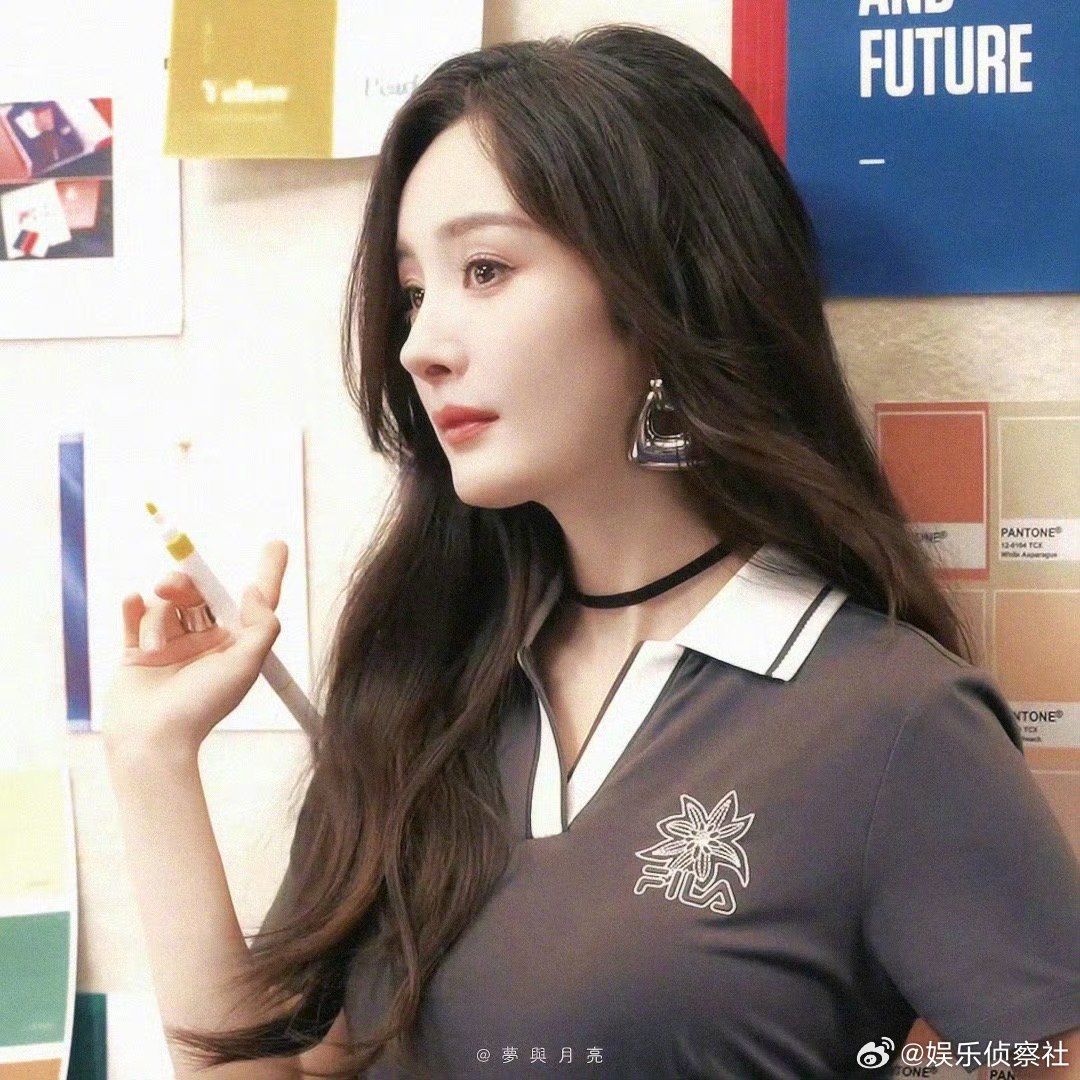 被这个杨幂姐姐美到啦！[心] ​​​