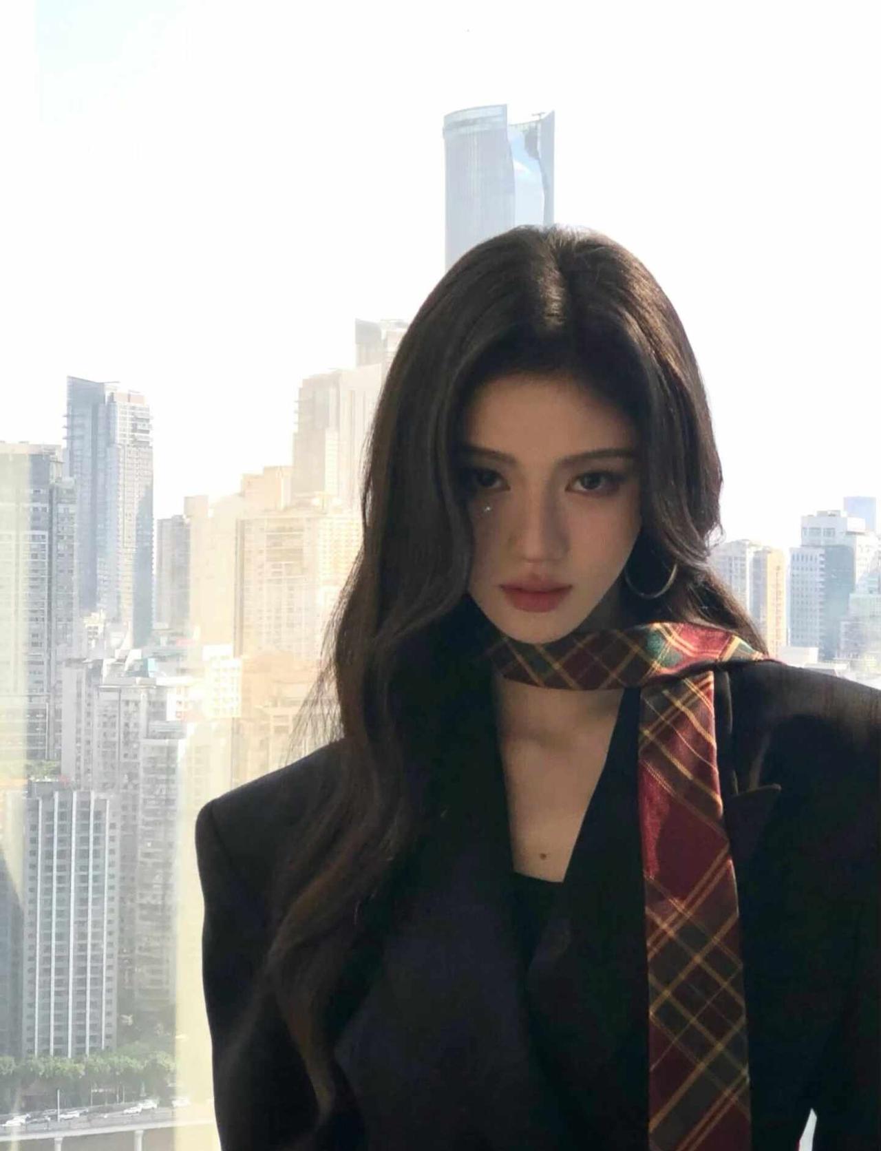 鞠婧祎｜好帅
鞠婧祎 蜜橘 努力去见她 又酷又飒 又飒又酷女主