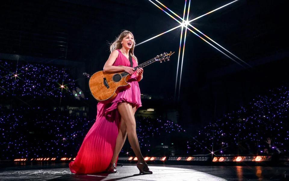 利物浦 利物浦上赛季财报近日对外公开披露，24-25赛季总收入高达7.05亿英镑