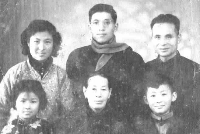 1961年，54岁的邱行湘仍然单身一人，原国民党74军军长邱维达见邱行湘日子过得