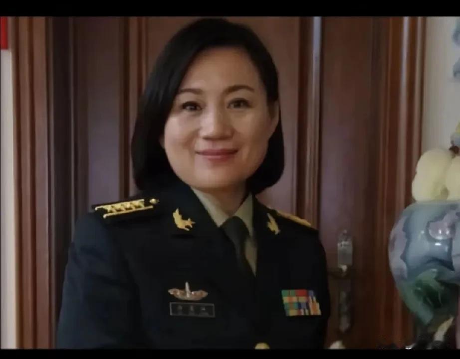 开国上将许世友的孙女，火箭军后勤部
卫生局局长，大校军衔，也是战略导弹
部队历史