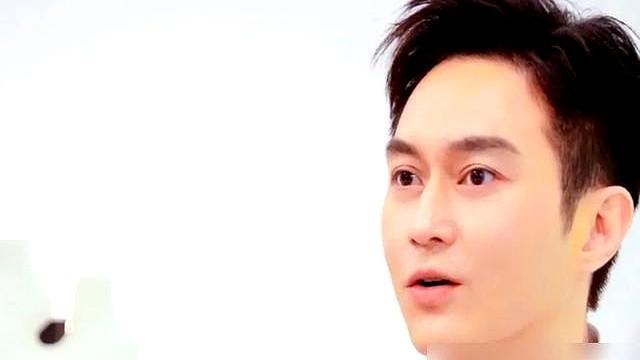 吵了整整三十年，每次先低头的居然都是张智霖。

原因特别实在：吵赢了家里像冰窖，