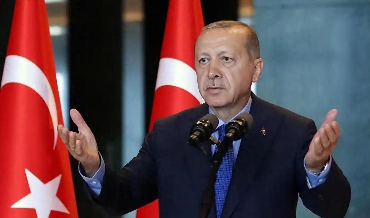 那通打给德黑兰的电话：一场酝酿十年的“背刺”，如何让白宫的战争剧本彻底失控？
 