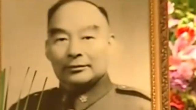 1947年3月19日傍晚，胡宗南的先头部队冲进延安城，他当天在日记里写："午后5