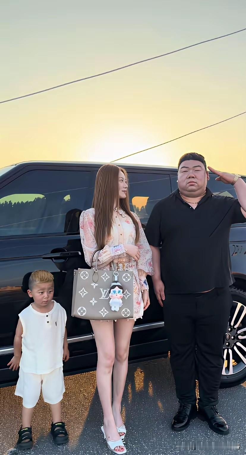 虽然不是爱情最美的样子，但却是爱情最真实的模样：郎财女貌，怎不羡煞旁人！