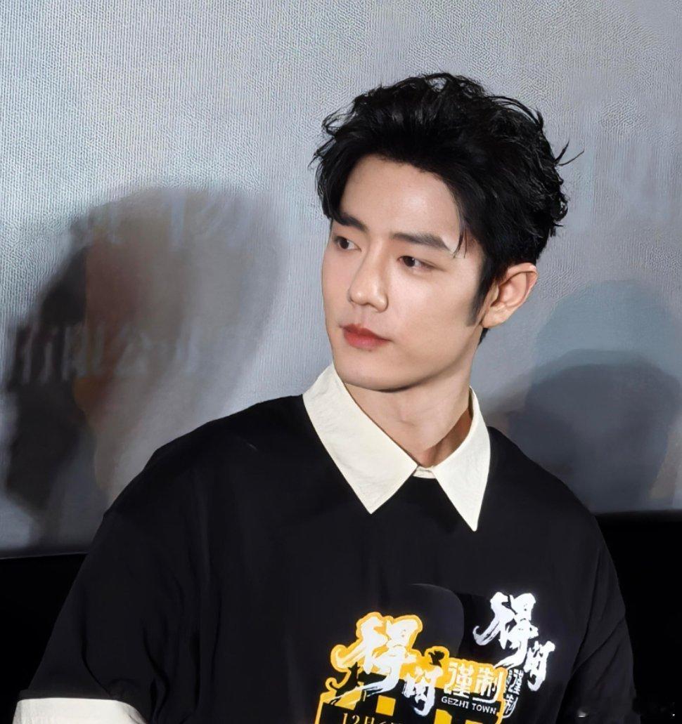 18宫格肖战生图直出的权威性，太顶了生图王者 肖战得闲谨制