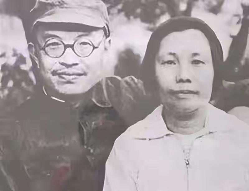 张闻天夫人当面顶撞毛主席：别人都能进，这位老资格到底得罪了谁

话说那还是延安时