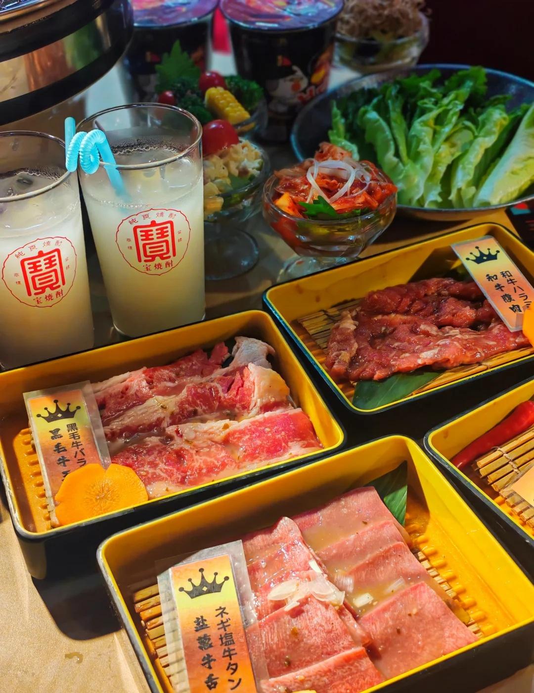 马场路这家炭火烤肉好吃
周末约朋友来打卡这家炭火烤肉，炭火烤肉的香气真的是电烤替