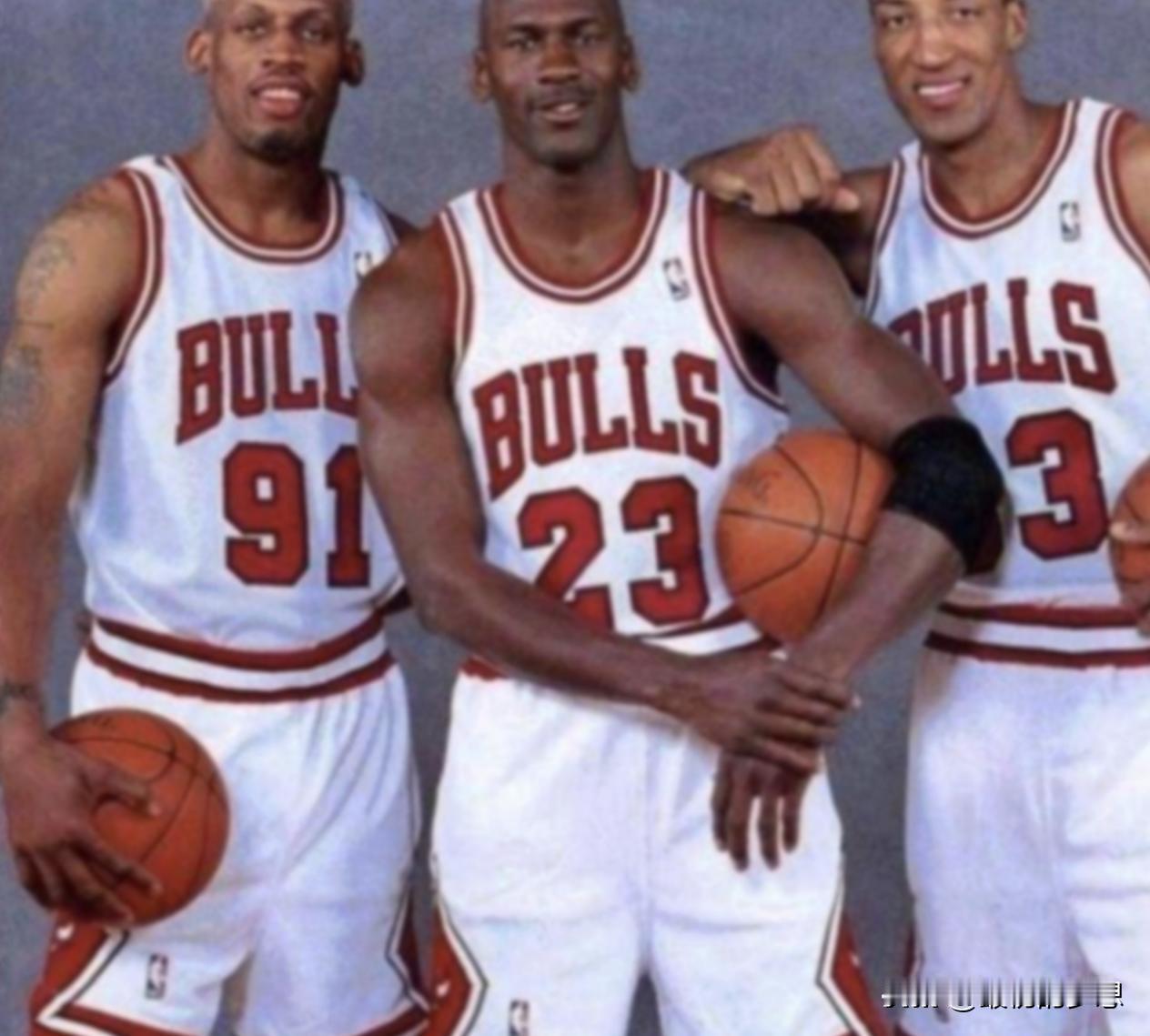 NBA五大豪门球队队史最强三人组！如果均是巅峰时期哪个更强一些？
 
湖人：魔术