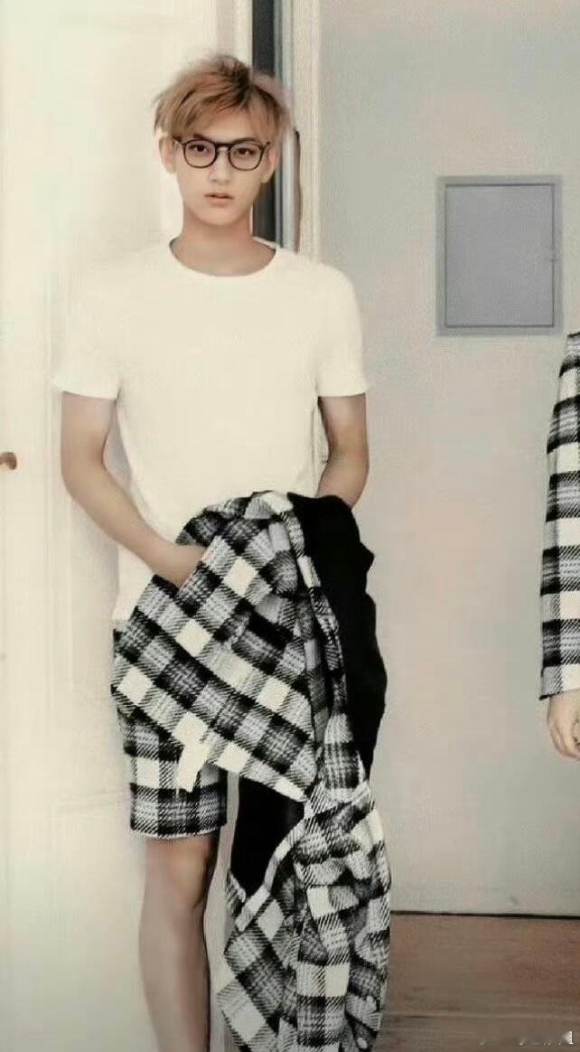 SM和时代峰峻推双人组合了 看黄子韬跟刘耀文在一块梦回EXO时期的Tao了，谁来